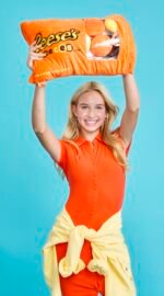 iscream Reese's Pieces Pillow Set - Image 2