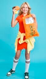 iscream Reese's Pieces Pillow Set - Image 6