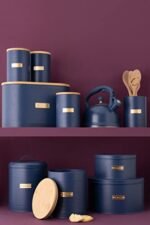 Typhoon Otto Cake Tins Set - Image 6