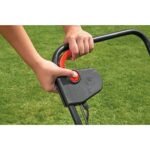 Black+Decker GD300 Lawn Aerator - Image 3