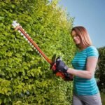 BLACK+DECKER 36V Sawblade Hedge Trimmer - Image 7